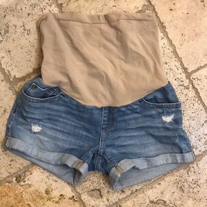 Maternity shorts